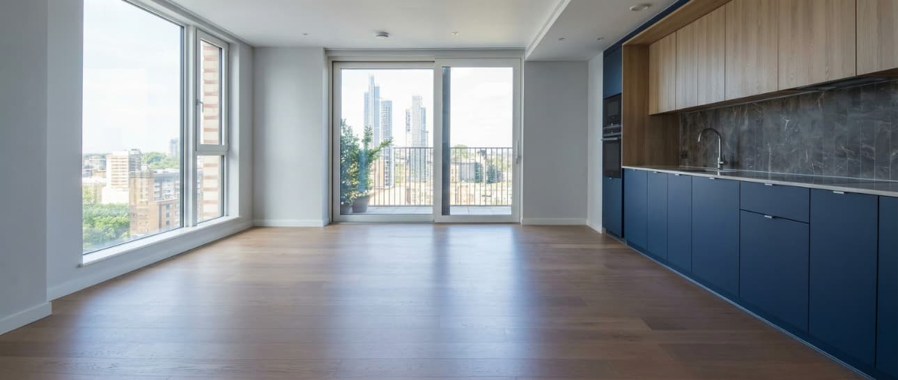 Empty room before virtual staging