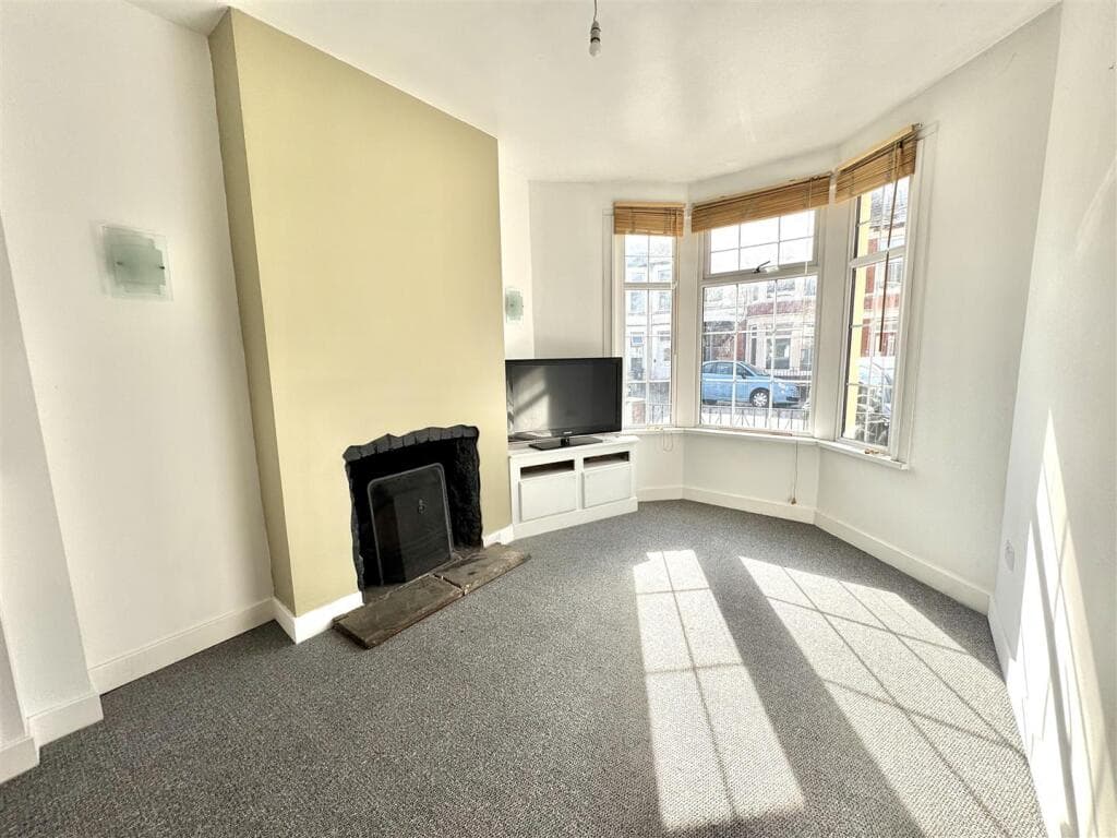 Before virtual staging